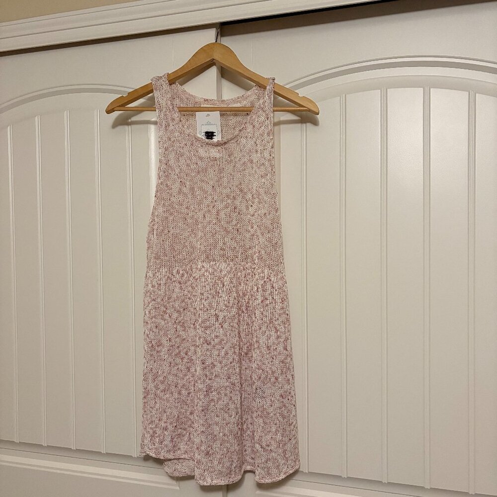 POL Sleeveless Sweater Size Medium Light Pink Acrylic NWT NEW Long Line Marled